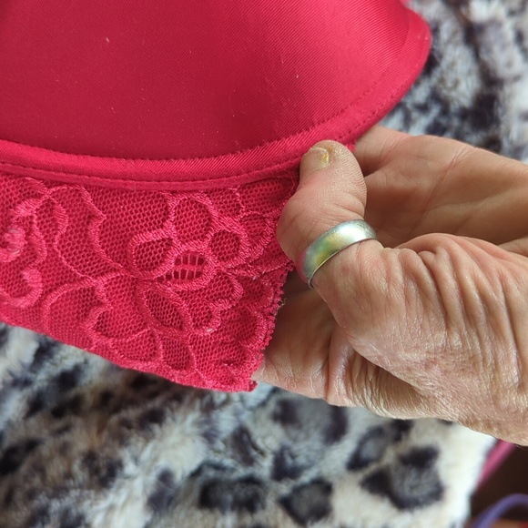 Pretty NWOT Self Expressions by Maidenform in size 36DD. - Picture 5 of 11